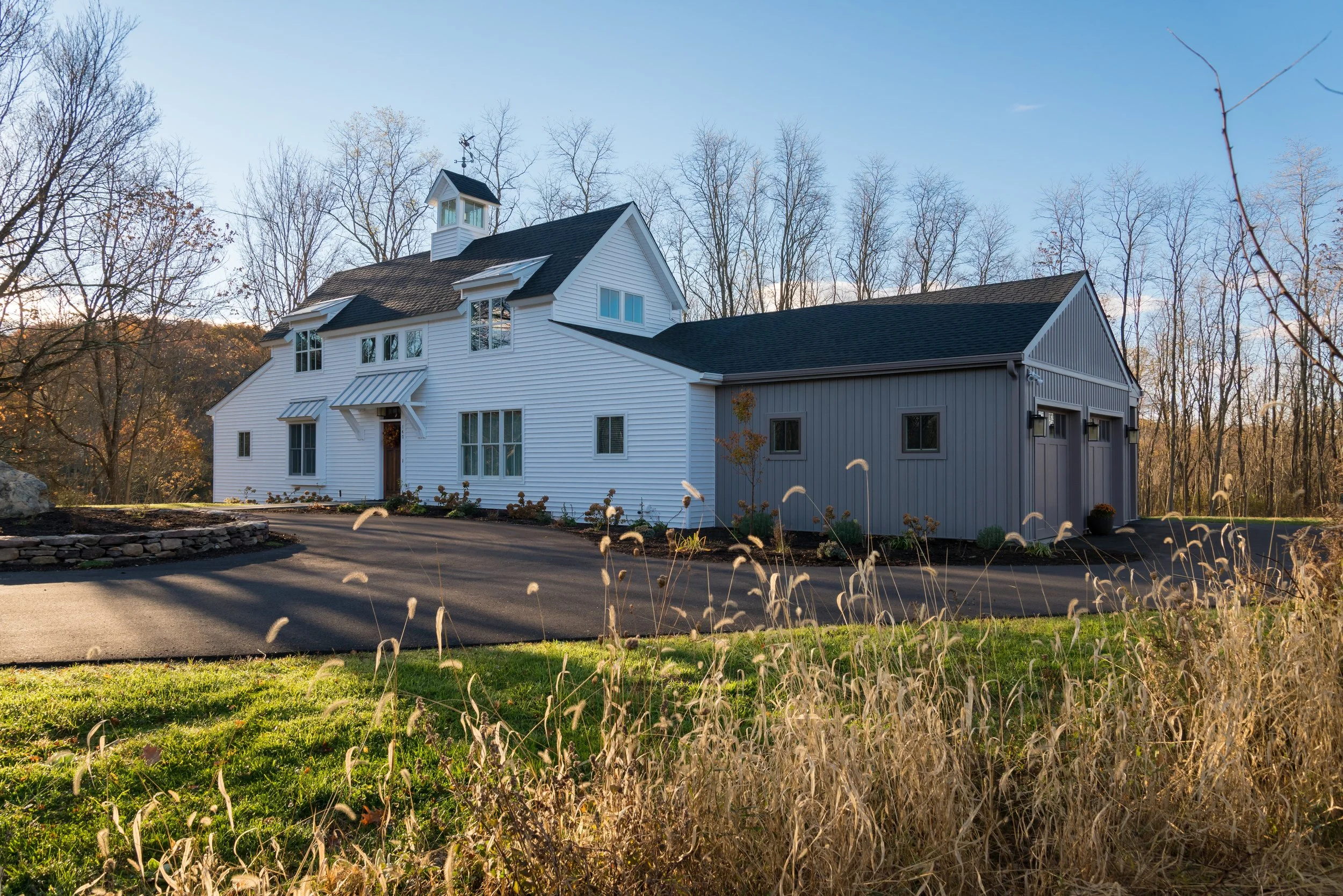 New York Farmhouses in a spring day